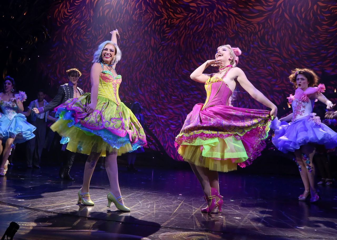 Sami Gayle à la comédie musicale Bad Cinderella à Broadway à New York