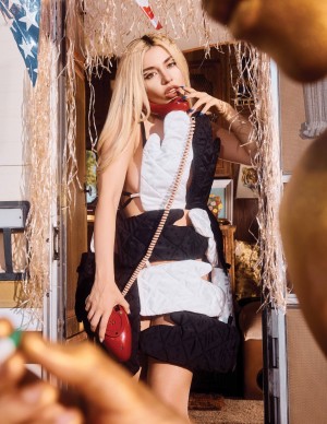photos Ava Max