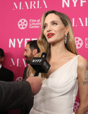 photos Angelina Jolie