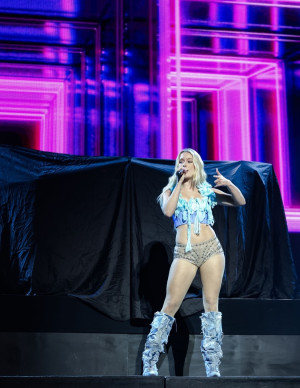 photos Zara Larsson