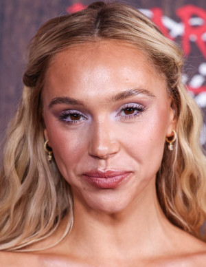 photos Alexis Ren