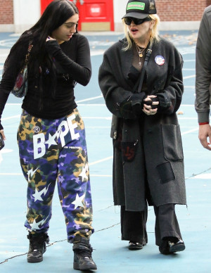 photos Lourdes Leon