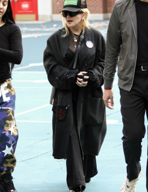 photos Lourdes Leon