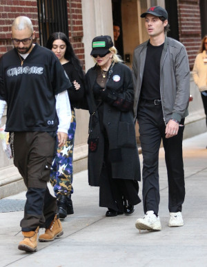 photos Lourdes Leon