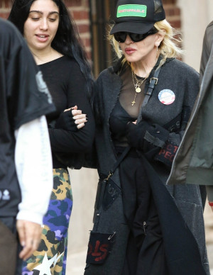 photos Lourdes Leon