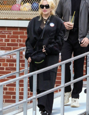 photos Lourdes Leon