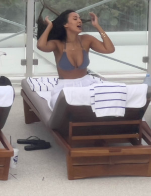 photos Maya Jama 