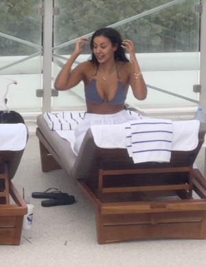 photos Maya Jama 