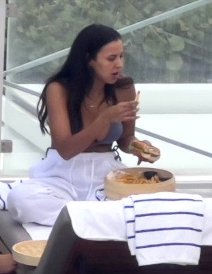 photos Maya Jama 