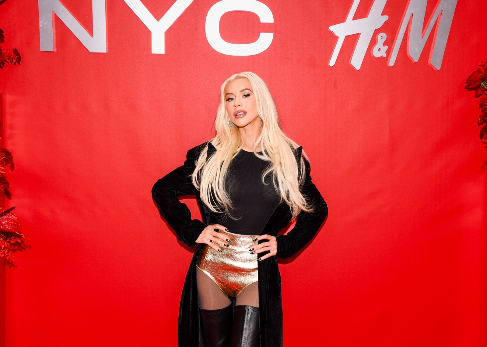 Christina Aguilera éblouit au flagship H&M Times Square à NYC