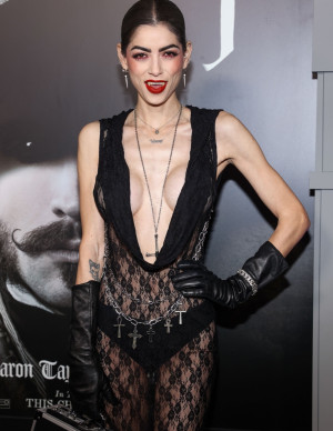 photos LeeAnna Vamp