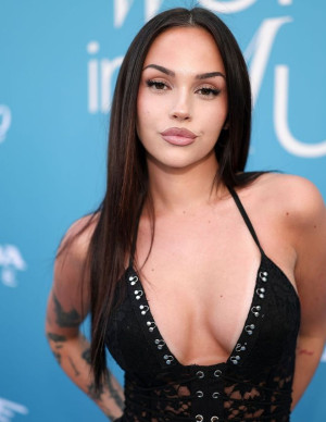 photos Maggie Lindemann