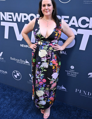 photos Melanie Lynskey
