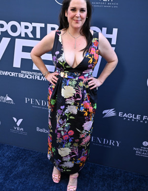 photos Melanie Lynskey
