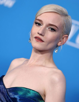 photos Julia Garner