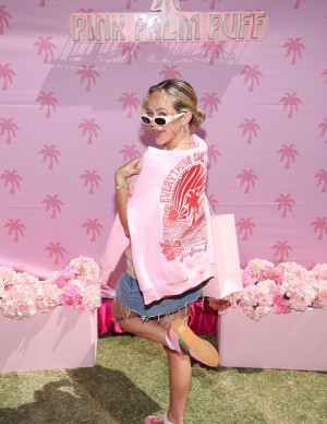 photos Brec Bassinger