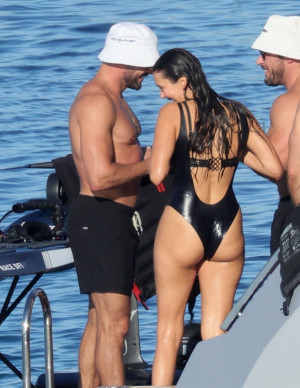photos Nina Dobrev