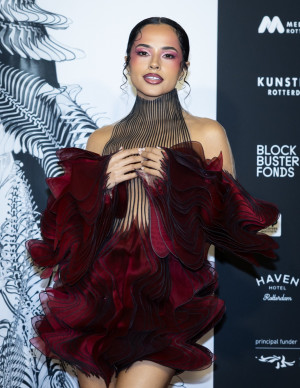 photos Becky G