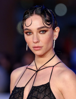 photos Matilda De Angelis