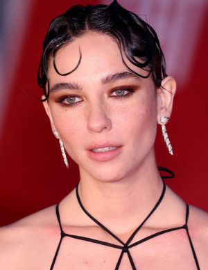 photos Matilda De Angelis