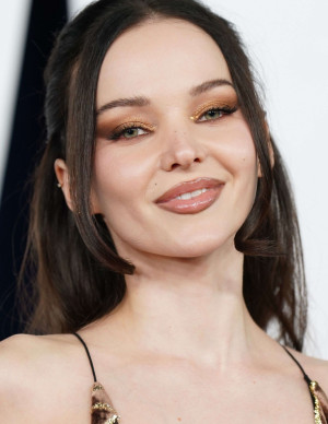 photos Dove Cameron 