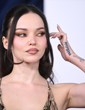 photos Dove Cameron 