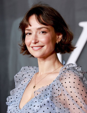 photos Milana Vayntrub