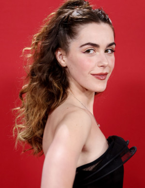 photos Kiernan Shipka