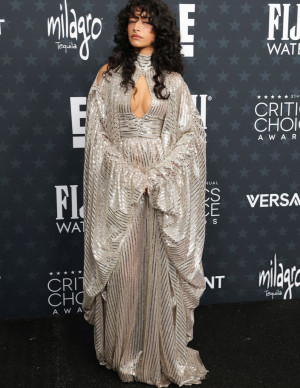 photos Odessa A'zion