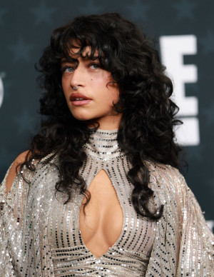 photos Odessa A'zion