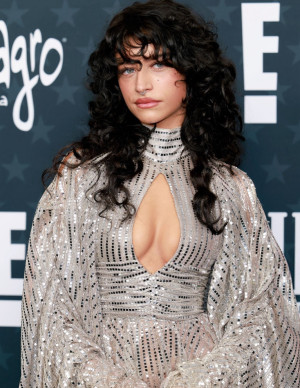 photos Odessa A'zion