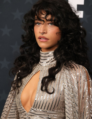 photos Odessa A'zion