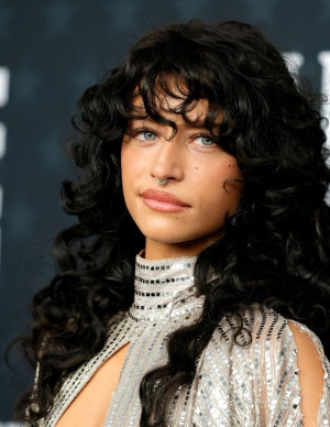 photos Odessa A'zion