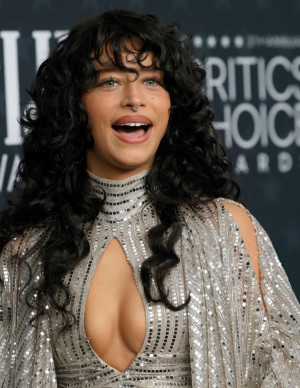 photos Odessa A'zion