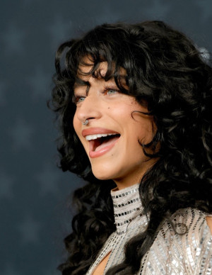 photos Odessa A'zion