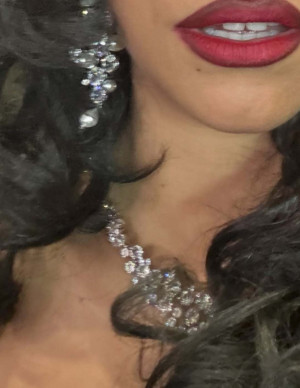 photos Odessa A'zion