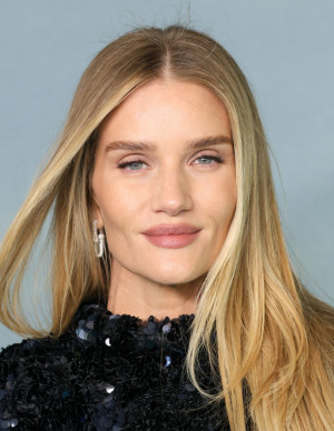 photos Rosie Huntington-Whiteley