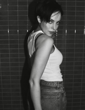 photos Elizabeth Gillies