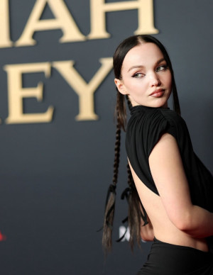 photos Dove Cameron 
