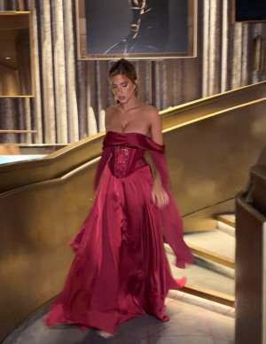 photos Kara del Toro