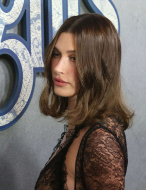 photos Hailey Bieber