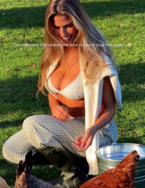 photos Kara del Toro