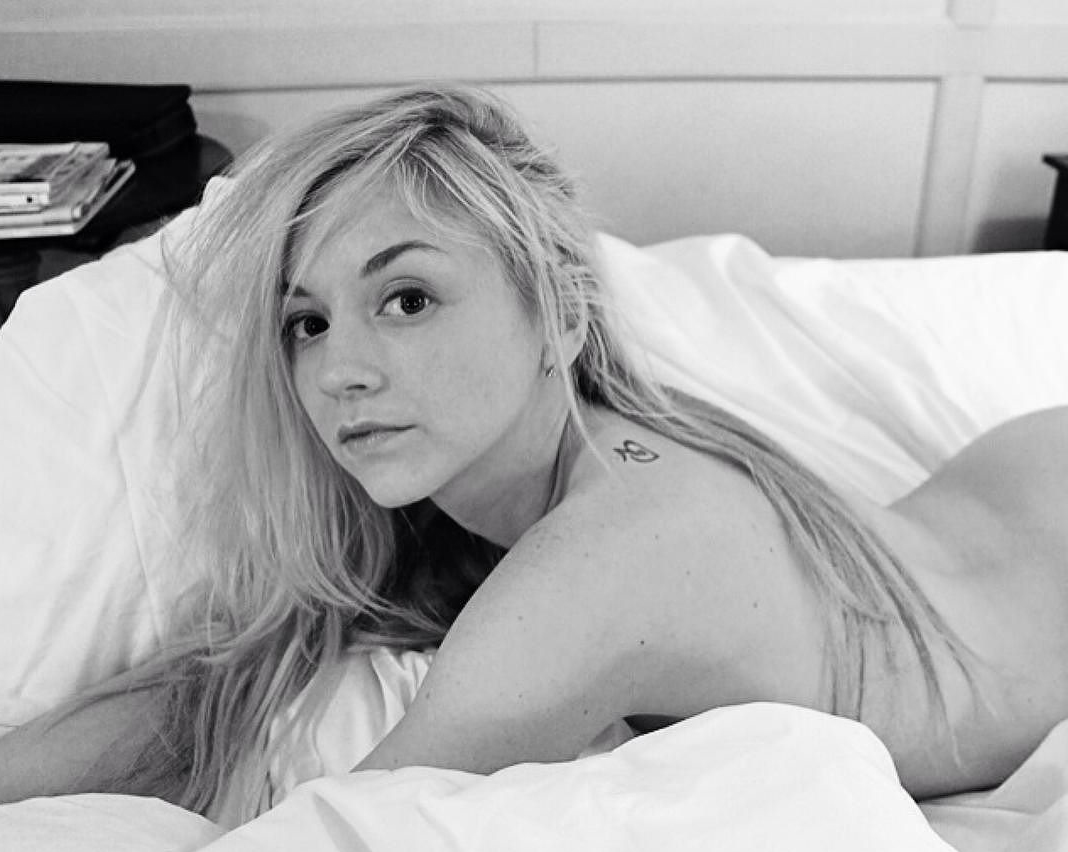 Emily kinney hot